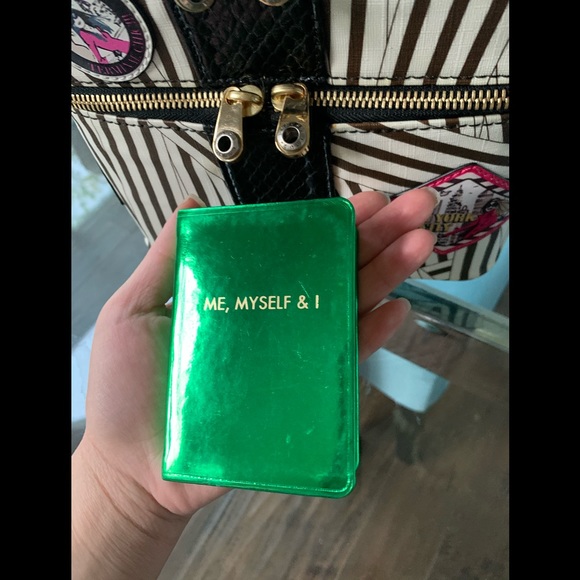 Henri Bendel Mini Notebook - Picture 5 of 5